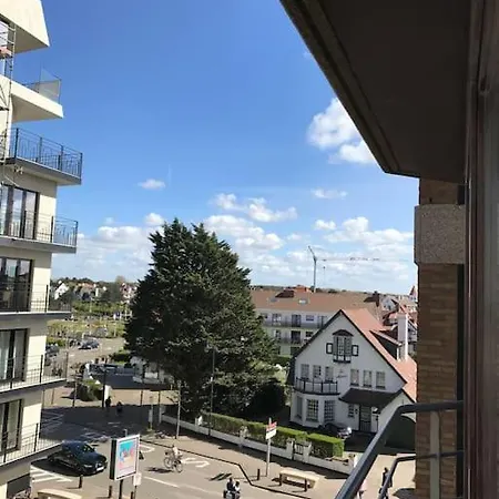 Cosy Au Coeur Du Zoute Pres De La Apartamento